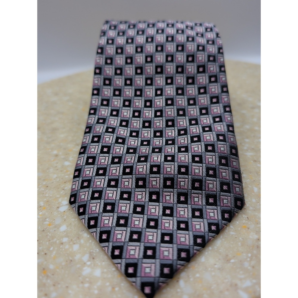 PLATINUM DESIGNS Handmade Silk Tie Pink Gray Black Geometric
